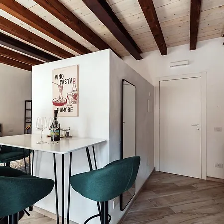 Casa Del Cortiletto * 코모