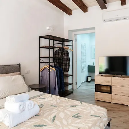 Casa Del Cortiletto * Côme