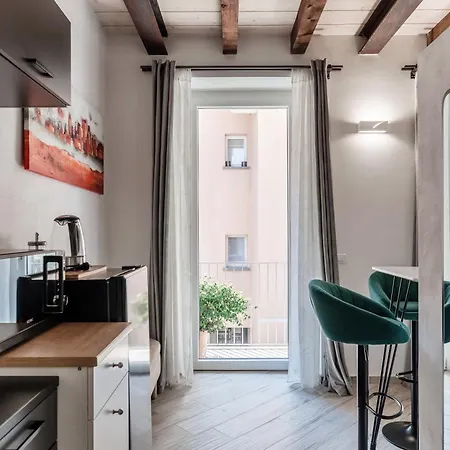 Casa Del Cortiletto 코모